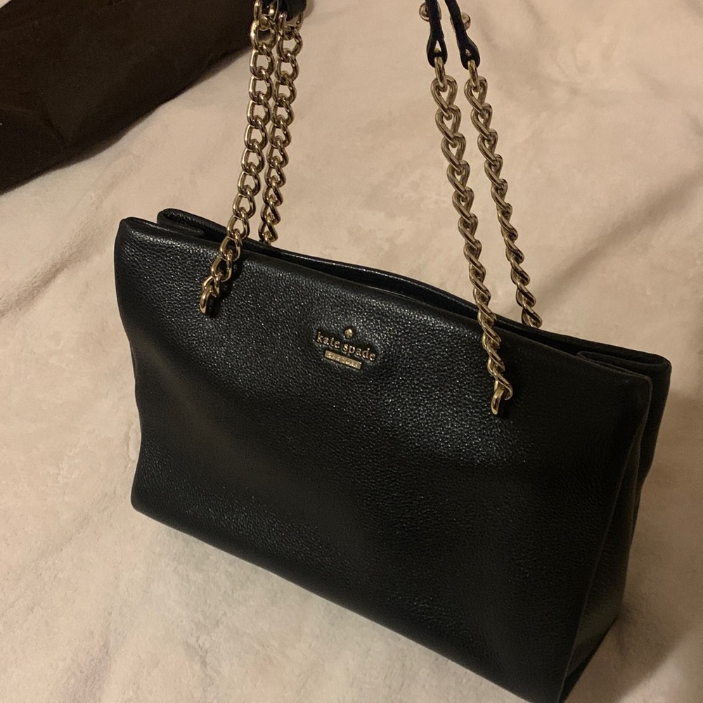 Kate Spade Black Leather Shoulder Bag with Gold Coloured Chain - Picture 4 of 7